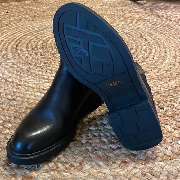 Worn once. Franco Sarto boots in black size 6.5 - Picture 2 of 4